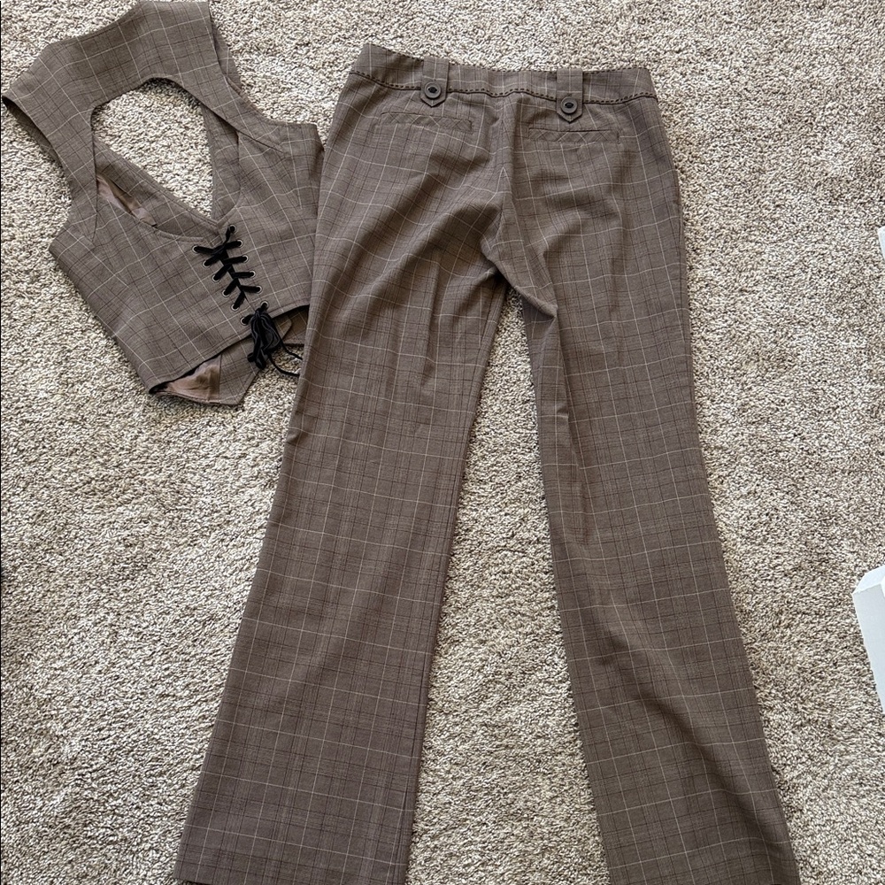 GUESS Brown Plaid Boot-Cut Pants with Matching Corset back Vest - Picture 10 of 10